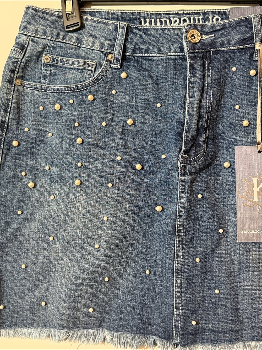 NWT Hydraulic Soho High Rise Dark Blue Pearl-Embellished Denim Mini Skirt Sz 14 - Picture 2 of 8
